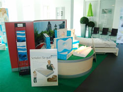 am point of sale: puraneck, das variable kopfkissen und purafly, das außergewöhnliche kopfkissen am point of sale: purawell - puraneck, das variable kopfkissen